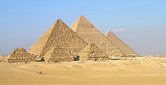 Mısır piramitlerinin sırrı 'ıslak…