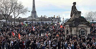 Fransa'da 1 milyondan fazla kişi sokağa…