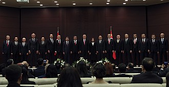 Cumhurbaşkanı Erdoğan yeni kabine üyelerini…