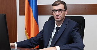 Ermenistan Çalışma Bakanı doğumgününde…