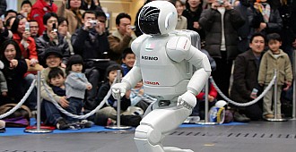 İnsansı robot Asimo son gösterisini yaptı