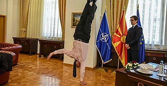 Akrobatik diplomasi!..