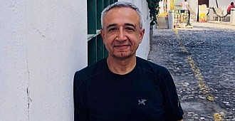 Türk profesörün cesedine ulaşıldı