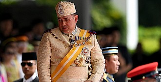 Malezya Kralı tahttan çekildi!..