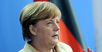 Merkel'i yarışmada joker olarak aradılar!..
