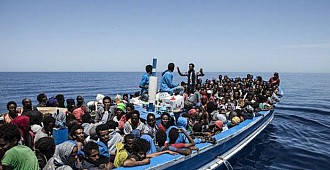 Akdeniz'de göçmen faciası, 50 ölü