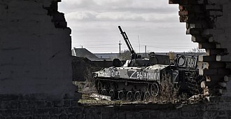 Tek bir Rus tankı Ukrayna'nın saldırısını…