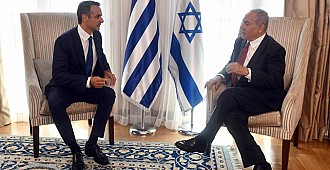 Mitsotakis İsrail'den Türkiye'yi eleştirdi