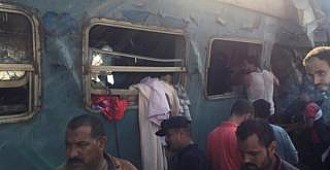 Mısır'da iki tren çarpıştı: En…