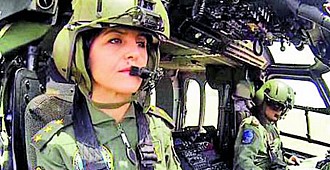 Kadın subaylar etekli terörist avında