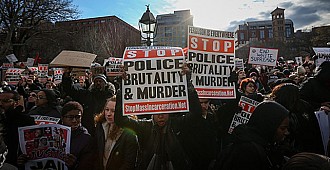 New York polis şiddetine karşı ayaklandı