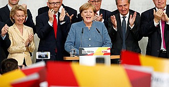 Merkel seçildi ama sıkıntı büyük!..
