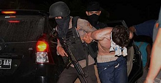 IŞİD operasyonunda 4 Türk gözaltında