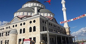 Bursa'da camiyi satılığa çıkardılar