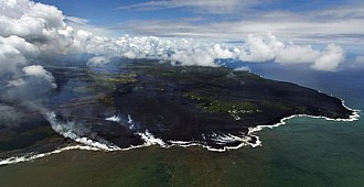 Hawaii'de yeni karalar oluşuyor