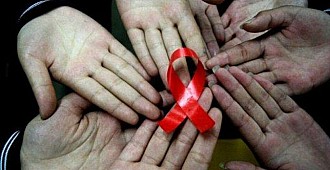Fransız bilim insanları AIDS'e karşı…