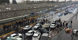 İran'da hükümet sertleşiyor