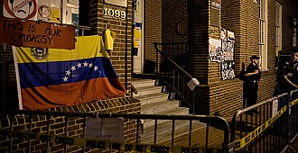Venezuela elçiliğinde eylem sürüyor