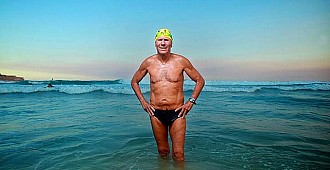 70 yaşında Manş Denizi'ni geçti