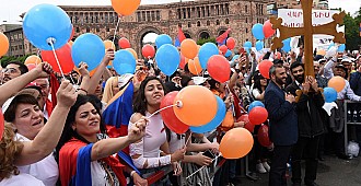 Ermenistan'da Paşinyan başbakan seçildi