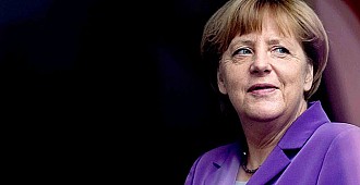 Merkel soruşturma isteğini kabul etti