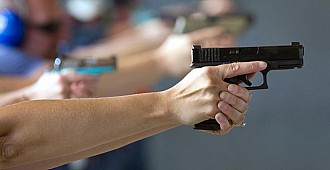 Florida'da öğretmenler silahlanıyor