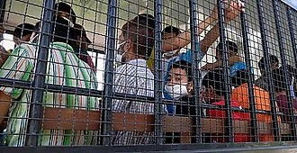 Tayland 90 Uyguru Çin'e iade etti