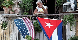 ABD ve Küba büyükelçiliklerini açmaya…