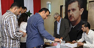 Suriye'de oy verme işlemi başladı