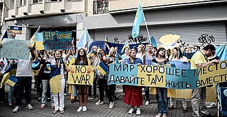 Ukraynalılalar Beyoğlu'nda yürüdü!..