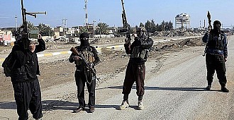 Askeri havaalanı IŞİD kontrolüne geçti