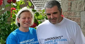 Kocasında Parkinson'u farkeden kadın…
