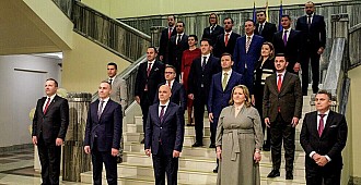 Kuzey Makedonya'da yeni hükümet güvenoyu…