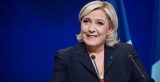 Irkçı Le Pen'den Macron'a destek