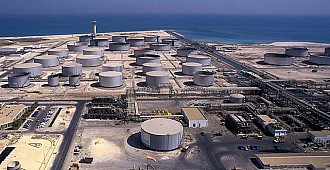 S. Arabistan: 2 tankerimiz saldırıya uğradı