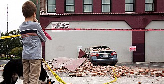 ABD'de deprem; 90 yaralı