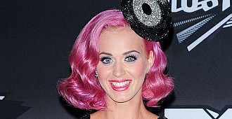 Geceye Katy Perry damgasını vurdu!..