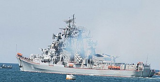 Rus savaş gemisinden Türk teknesine taciz…