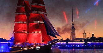 St. Petersburg'da Kızıl Yelkenler…