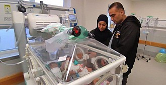 Gazzeli anne ve babalar prematüre bebekleriyle…