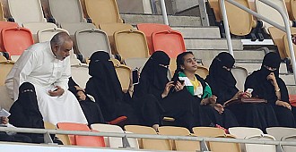 Suudi Arabistan'da kadınlar ilk defa…