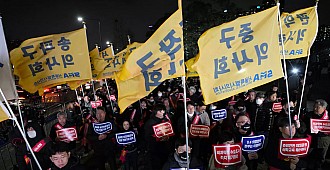 Güney Kore'de binlerce doktor grevde