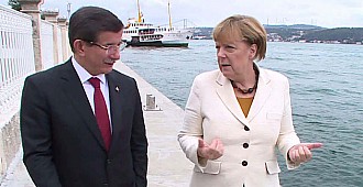 Merkel'le PYD'yi görüştü