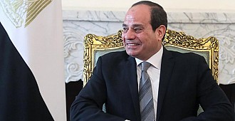 Sisi Arap dünyasının liderliğine mi…