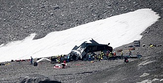Tarihi uçak Alplere düştü, 20 ölü!..