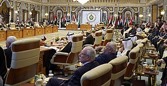 Katar'dan Mekke zirvesine çekince