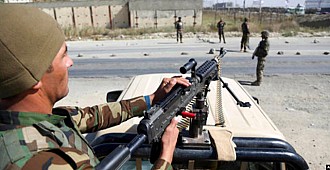 Trump Afganistan'daki askerlerini azaltacak