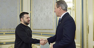 Cameron'un ilk durağı Kiev
