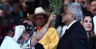 Obrador yemin etti göreve başladı