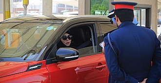 Suudi Arabistanlı kadınlar ilk kez trafiğe…